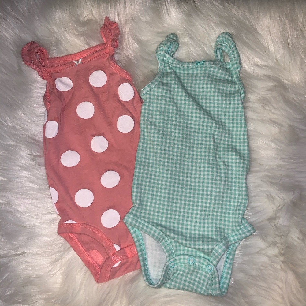 Baby girl sleeveless onesies bundle